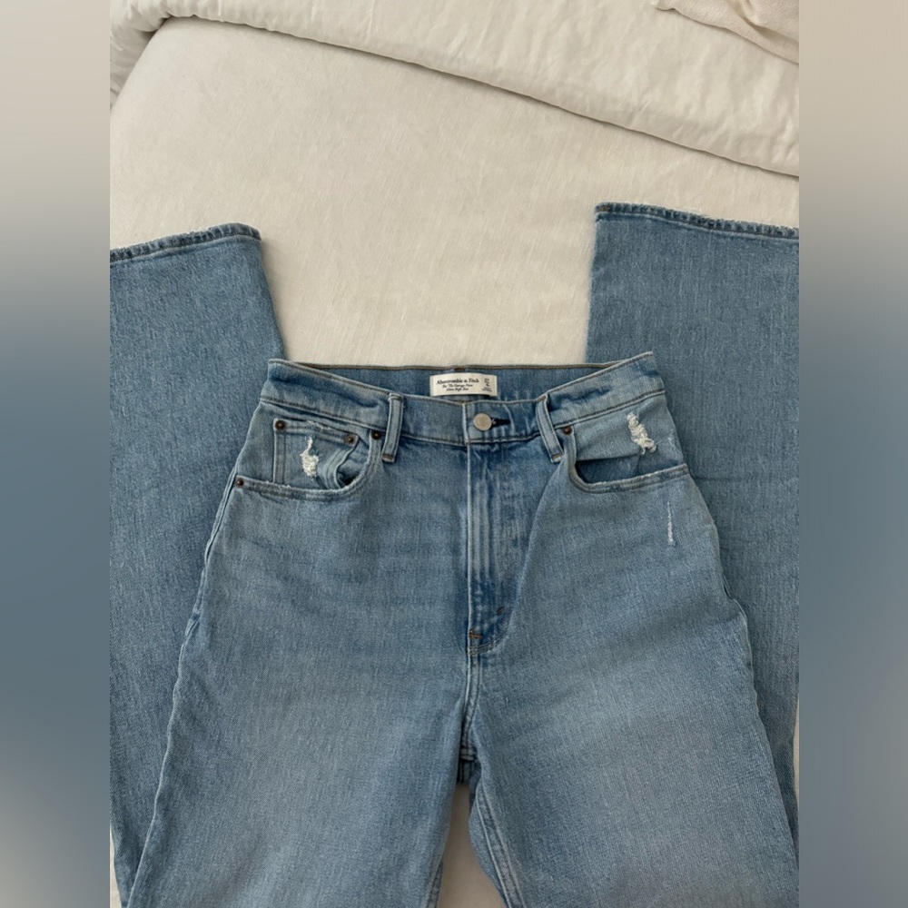 A&F Jeans - Picture 3 of 3